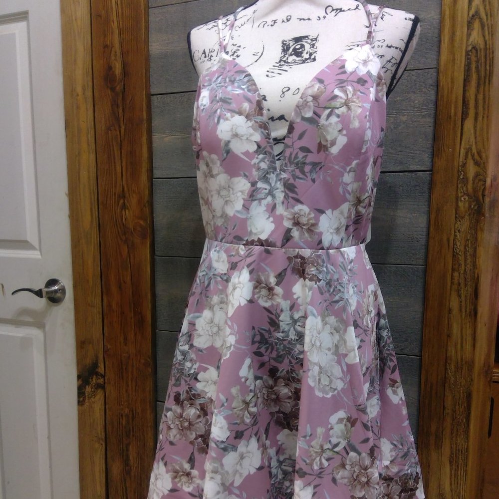 Trac Women’s Plus Floral Dress 1XL Pink White Sleeveless Strap Back NWOT